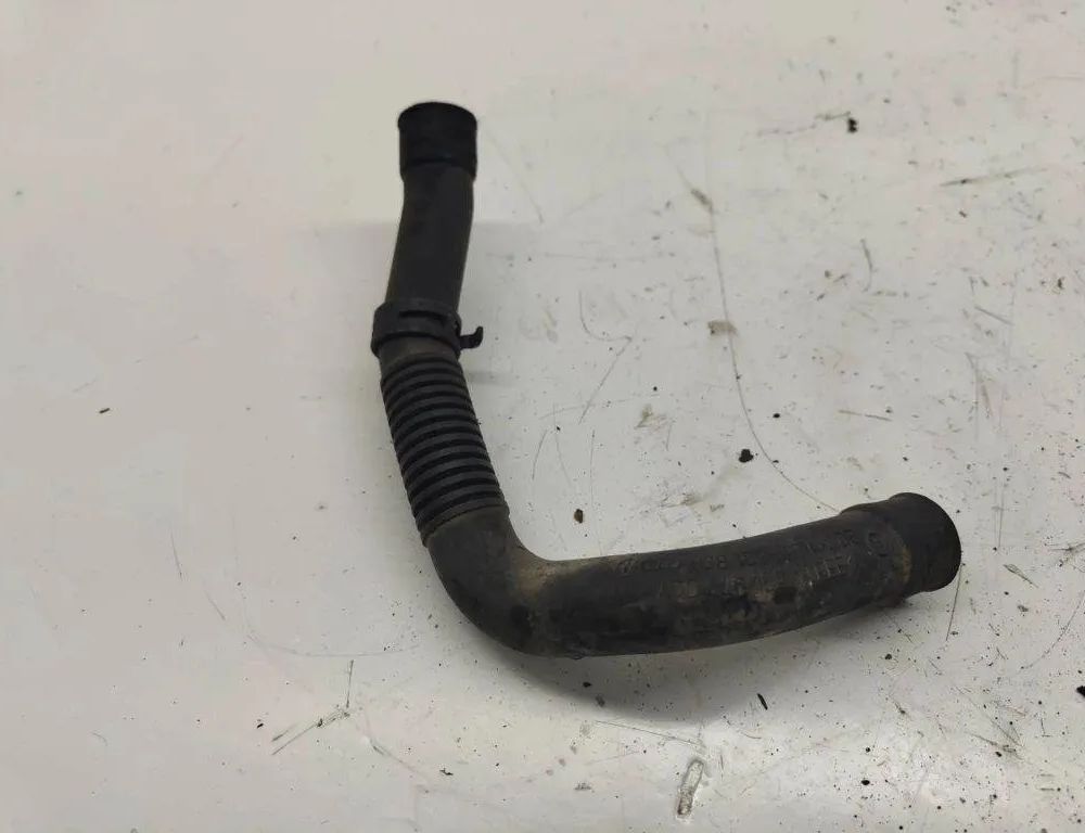 VOLKSWAGEN Passat B5 (1996-2005) Dýchacia hadica 038103493 31901150