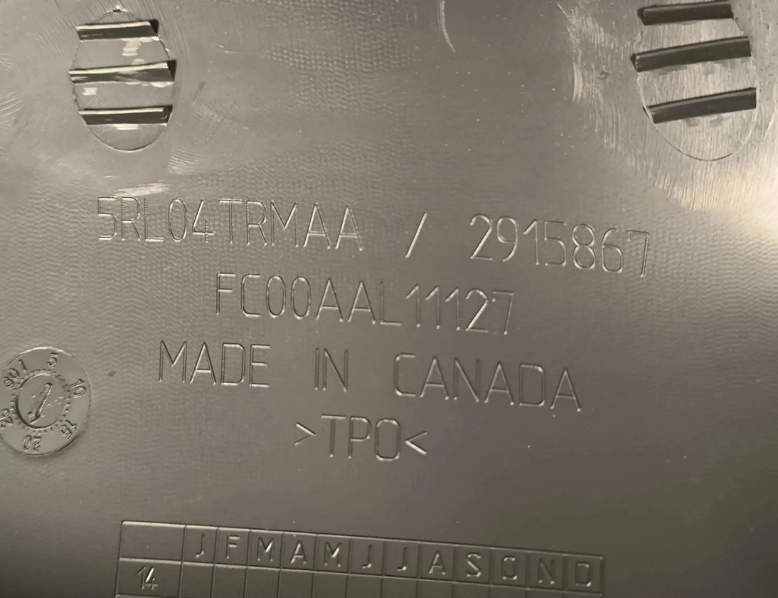 CHRYSLER Pacifica 2 generation (RU) (2016-2023) Prístrojová doska 27484937