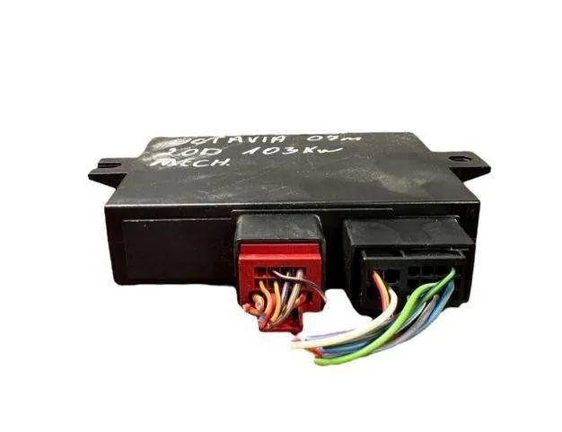 SKODA Octavia 2 generation (2004-2013) Tow Hook Control Unit 1K0907383D,1K0907383B,5DS00953023 26562117
