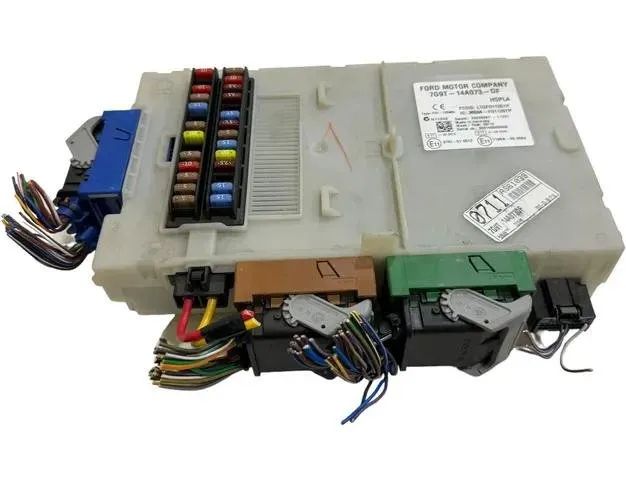 FORD Mondeo 4 generation (2007-2015) Poistková skrinka 7G9T14A073DF,28233297,3659AF01125TP 26565617