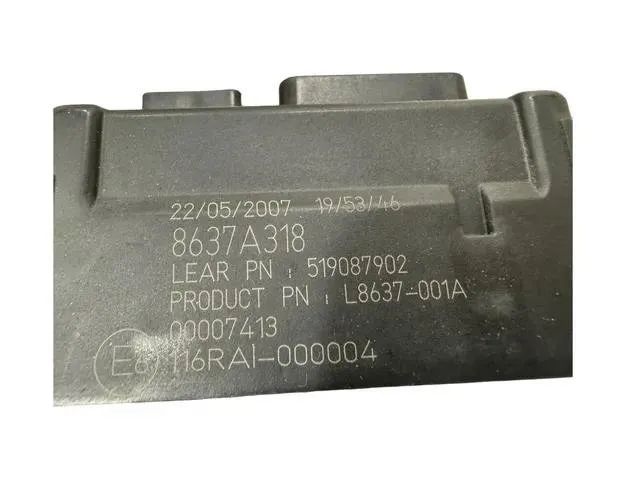 PEUGEOT 4007 1 generation (2007-2012) Блок предохранителей 8637A318,519087902,L8637001A 26573237