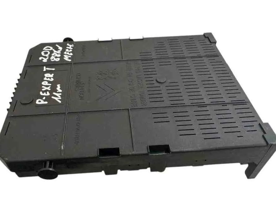 PEUGEOT Expert 2 generation (2007-2020) Fuse box 966689568002,212454502,20977771 32487858