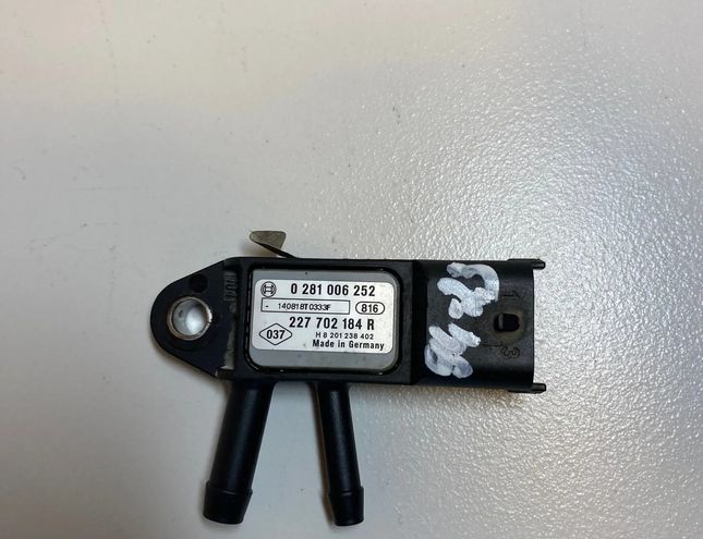 NISSAN Qashqai 2 generation (2013-2023) DPF Pressure Sensor 0281006252 31878981
