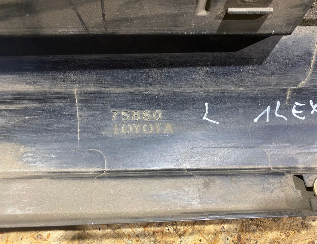 LEXUS RX 2 generation (2003-2009) Left Side Sideskirt 75860 33048419