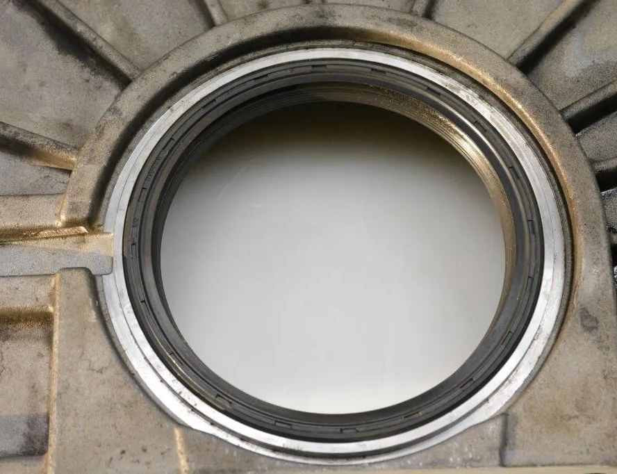 BMW X3 E83 (2003-2010) Kryt reťaze rozvodového mechanizmu 779748805 28989401