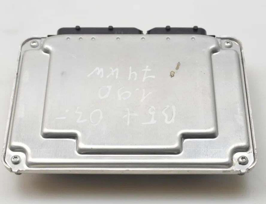 VOLKSWAGEN Passat B5 (1996-2005) Engine Control Unit ECU 038906019KC 32744442