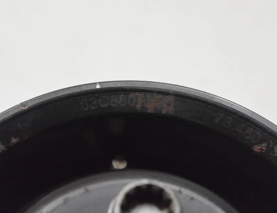 VOLKSWAGEN Golf 6 generation (2008-2015) Водяной насос 03C880727D 32827697