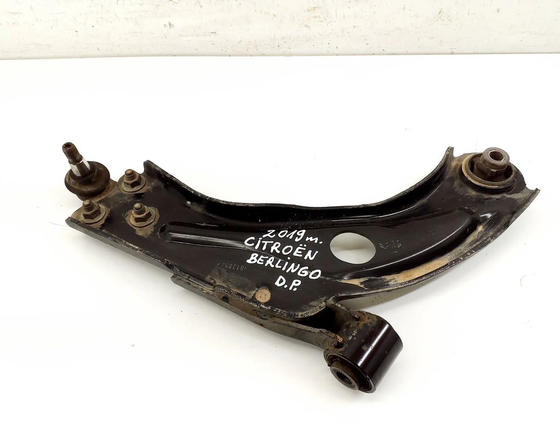CITROËN Berlingo 3 generation (2018-2024) Pravé predné dolné rameno 98138522 28498575
