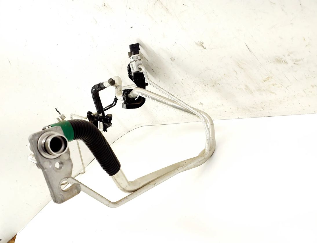 TOYOTA RAV4 4 generation (XA40) (2012-2018) Трубки кондиционера 30032679