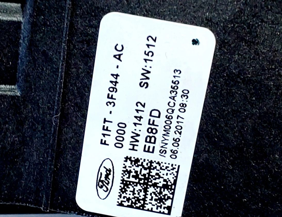 FORD Kuga 2 generation (2013-2020) Stieračový prepínač DV6T-14A664-AA,CV6T-13335-AE,F1FT-17A553-BA,F1FT-3F944-AC,GV6T-13N064-EB 32753694