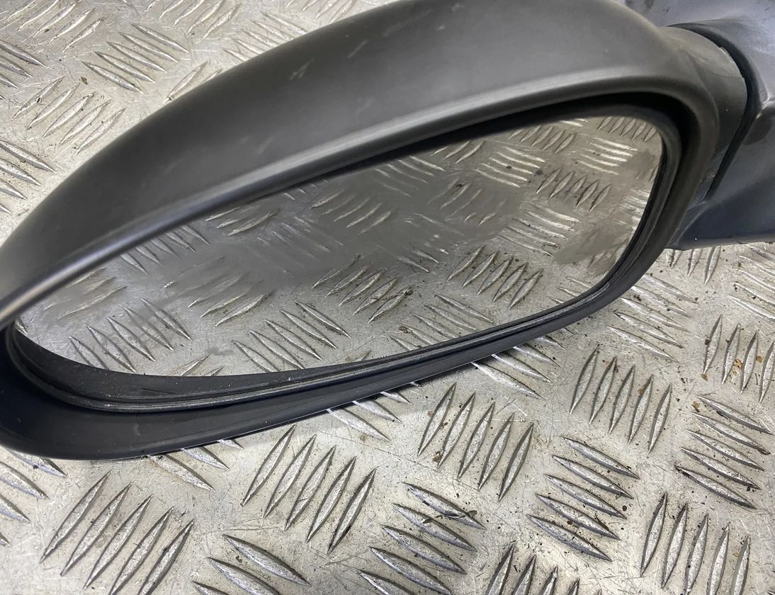 CHRYSLER Neon 1 generation (1994-1999) Ľavé krídlové zrkadlo E13011674,E13025144 20635130