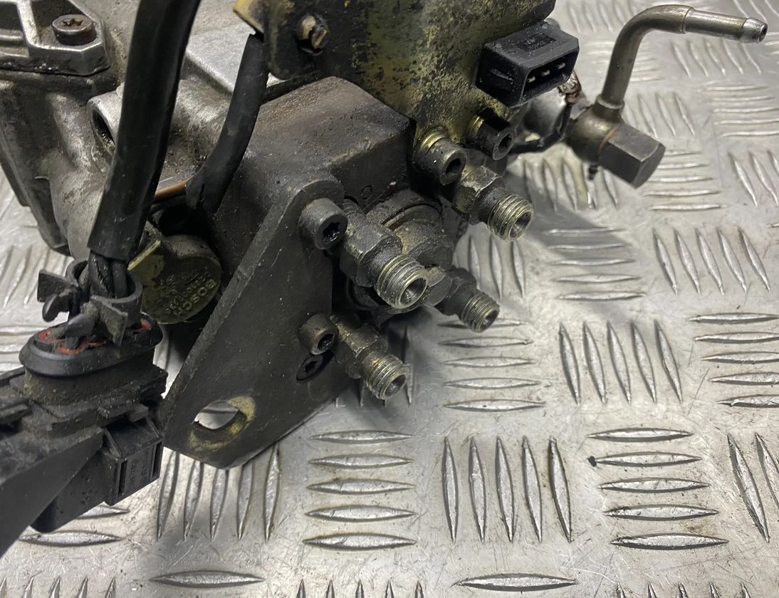 FORD Galaxy 1 generation (1995-2006) Palivové čerpadlo 028130110H,0460404985 22662357