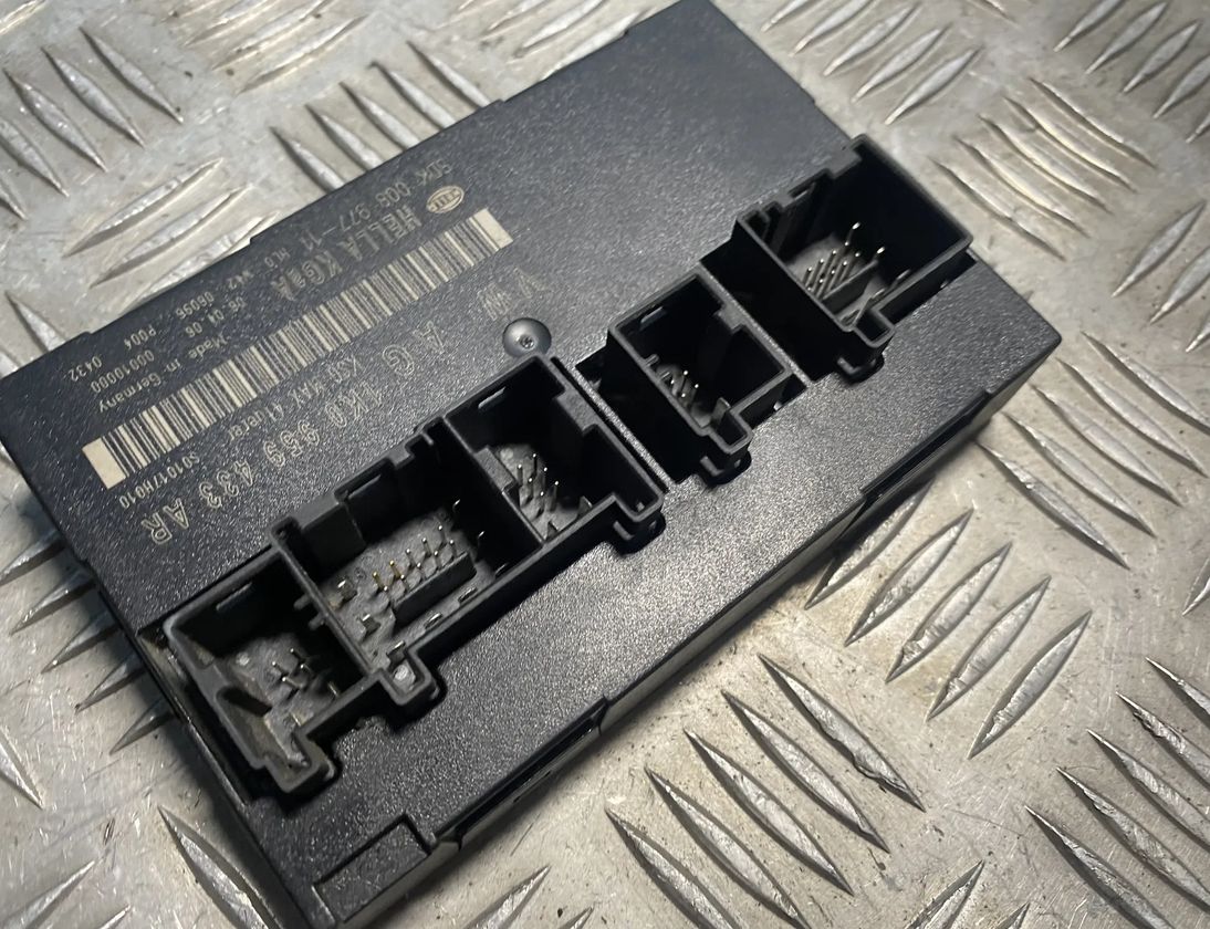 VOLKSWAGEN Touran 1 generation (2003-2015) Komfortná ovládacia jednotka 1K0959433AR 23373267