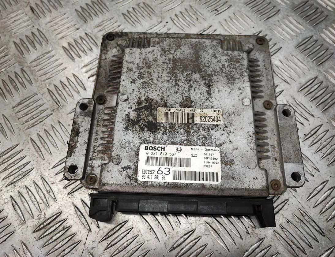 PEUGEOT 607 1 generation (2000-2008) Riadiaca jednotka motora 0281010567 26028123