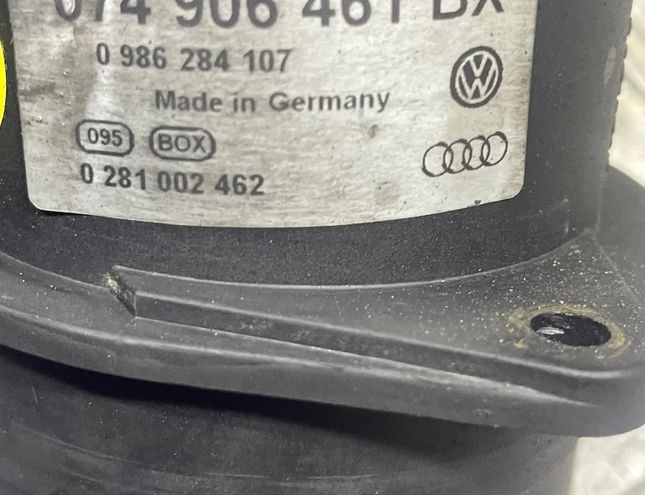 VOLKSWAGEN Passat B5 (1996-2005) Воздухомер воздушного фильтра 074906461BX,0986284107,0281002462 28178551
