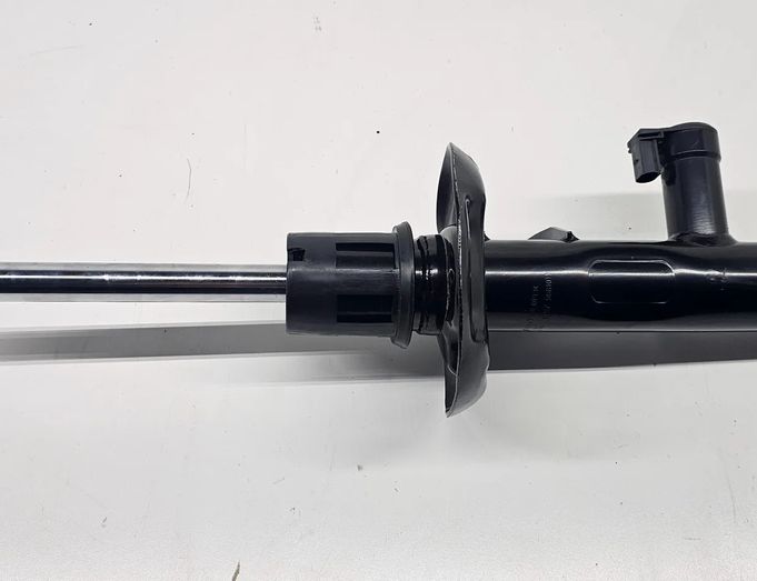 VOLKSWAGEN Golf 6 generation (2008-2015) Амортизатор передний правый 1T0412103A,GM7S6B10,1K0412103B 32108983