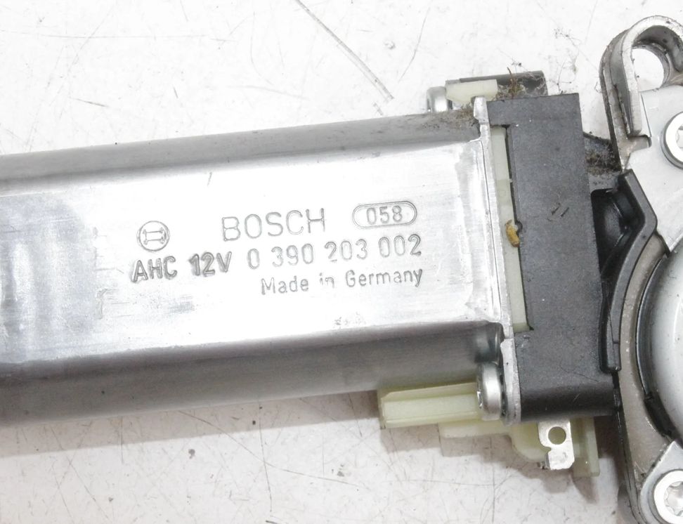 MERCEDES-BENZ C-Class W204/S204/C204 (2004-2015) Моторчик переднего правого сиденья 0390203002 25285413