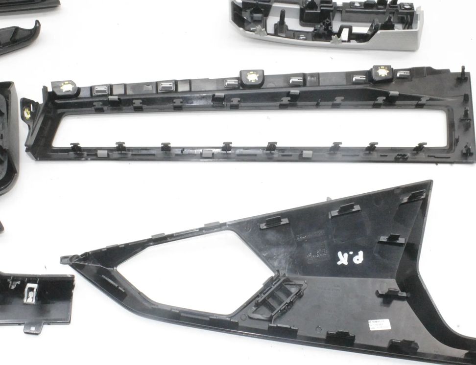 AUDI A1 GB (2018-2024) Комплект для обрезки внутренней отделки 82A959522D,82C853190A,82C853189,82C857238B,82C863244 25946487