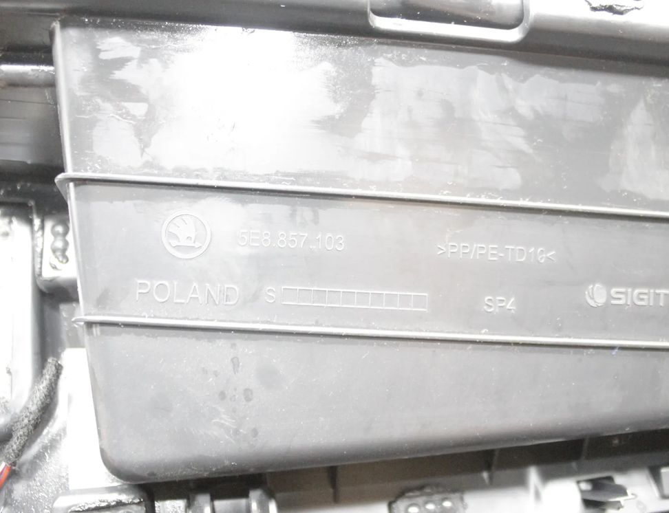 SKODA Octavia COMBI (2019-2024) Glove Box 5E8857103,5E8857097 26020579