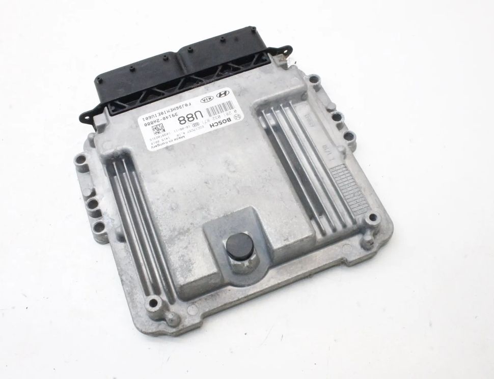 KIA Cee'd 2 generation (2012-2018) Riadiaca jednotka motora 39140-2A880,0281032871 27396818