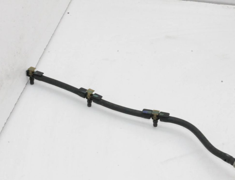 MASERATI Quattroporte 6 generation (2012-2024) Potrubie na návrat paliva 0445130059,41302037F 27809284