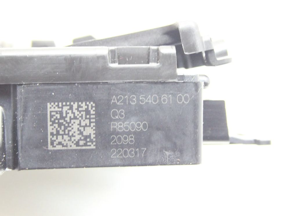 MERCEDES-BENZ EQC 1 generation (2018-2023) УЗЕЛ ПОДКЛЮЧЕНИЯ ПЛЮСОВЫХ ПРОВОДОВ A2135406100 28093782