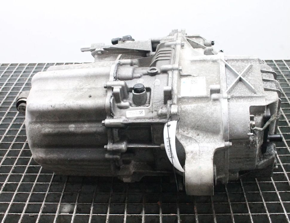 TESLA Model S 1 generation (2012-2024) Motor (Slovak) 1037000-00-F 28369769