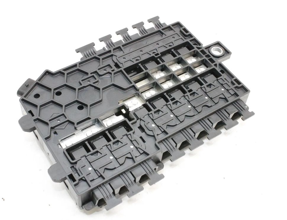 MERCEDES-BENZ C-Class W205/S205/C205 (2014-2023) Power Distribution Box A2055402850 28472748