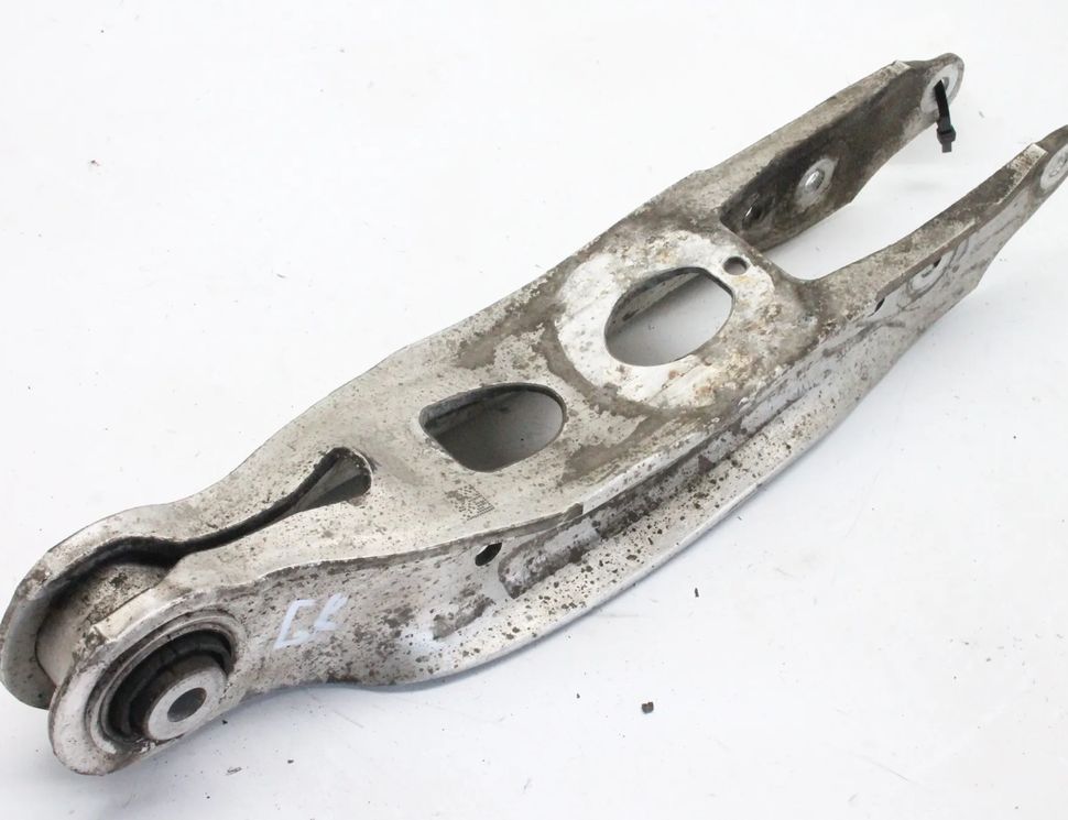 AUDI A4 B9/8W (2015-2024) Rear Left Arm 8W0505311H 30149282