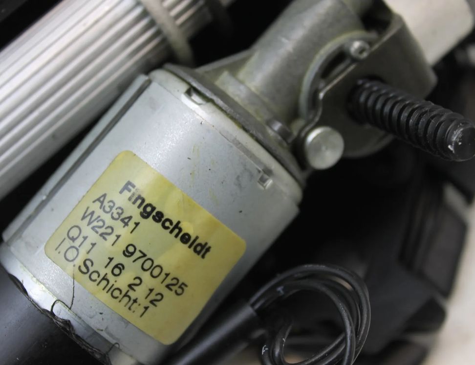 MERCEDES-BENZ S-Class W221 (2005-2013) Rear left seat motor W2219700125 30260233