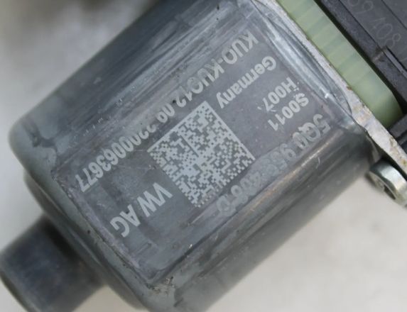 VOLKSWAGEN T-Roc 1 generation (2017-2024) Regulátor okna pravých zadných dverí 2GA839462G,5Q0959408D 30319597