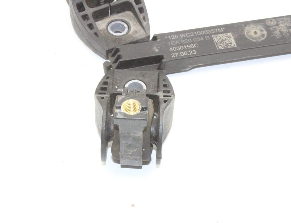 SKODA Enyaq 1 generation (2020-2023) Držiak na upevnenie kompresora klimatizácie 1EA820034B 30416917