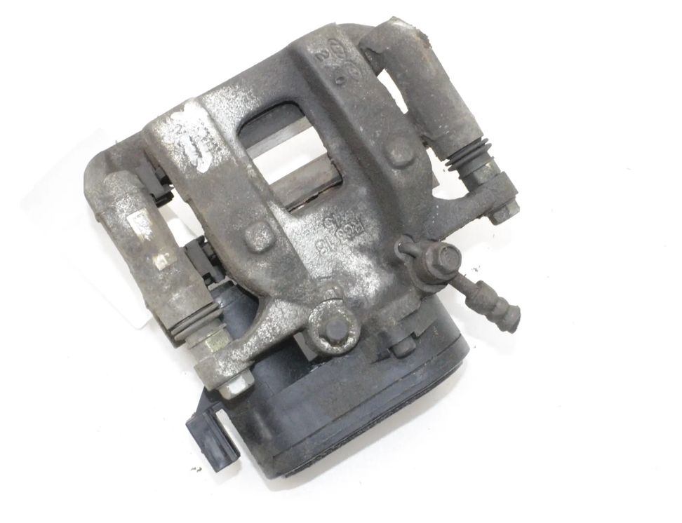 KIA EV6 1 generation (2021-2023) Ľavý zadný brzdový strmeň 30612866