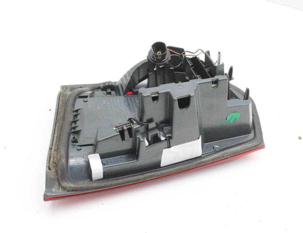 BMW 3 Series F30/F31 (2011-2020) Left Side Tailgate Taillight 7369119 30826722