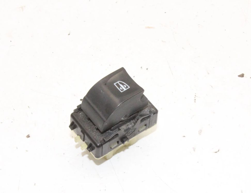 RENAULT Trafic 3 generation (2014-2023) Кнопка стеклоподъемника передней левой двери 254218614R 31873454