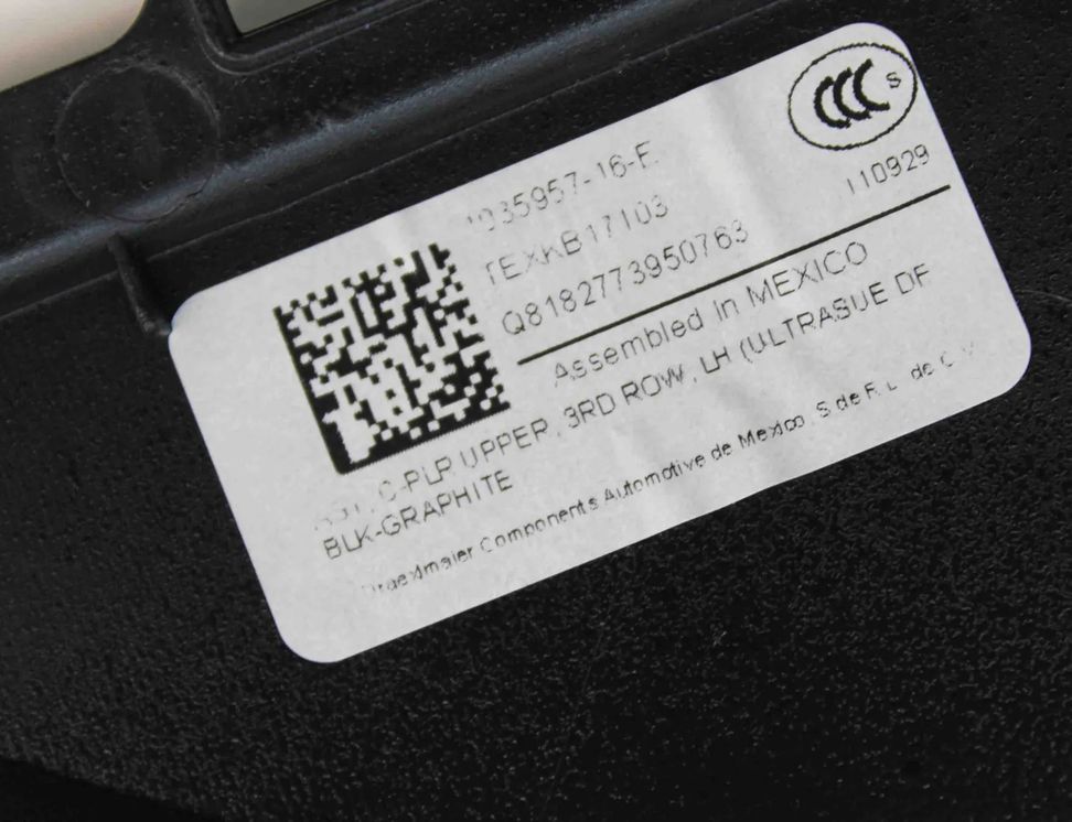 TESLA Model X 1 generation (2015-2024) Ľavý zadný stĺpik ozdobného lemu 1035957-16-E 32403679