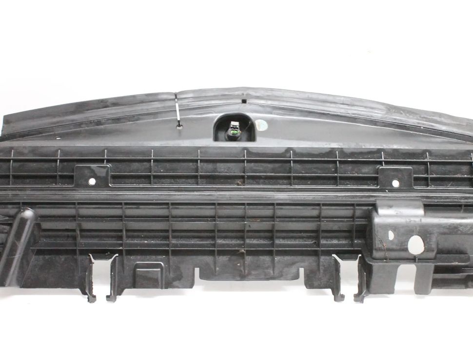 MERCEDES-BENZ C-Class W204/S204/C204 (2004-2015) Отвод воздуха радиатора A2045053430 32995393