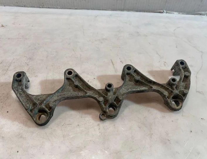 AUDI A4 B8/8K (2011-2016) Другие части внутренние двигателя 06E133340A 18123359