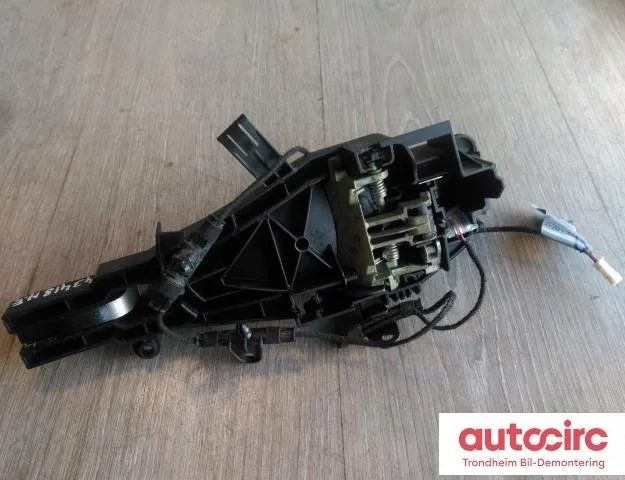 BMW X3 F25 (2010-2017) Наружная ручка передней левой двери 7252538,149726-10,51217193264 30834792