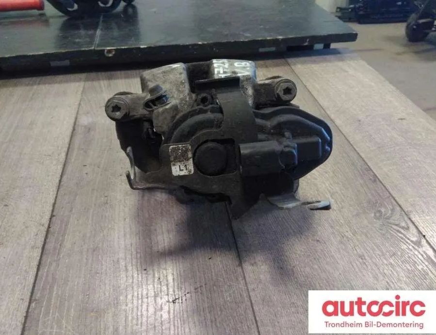 BMW 5 Series G30/G31 (2016-2023) Brzdový systém Kit strmeň & disky 6870575,34216870575,34216870575 30842365