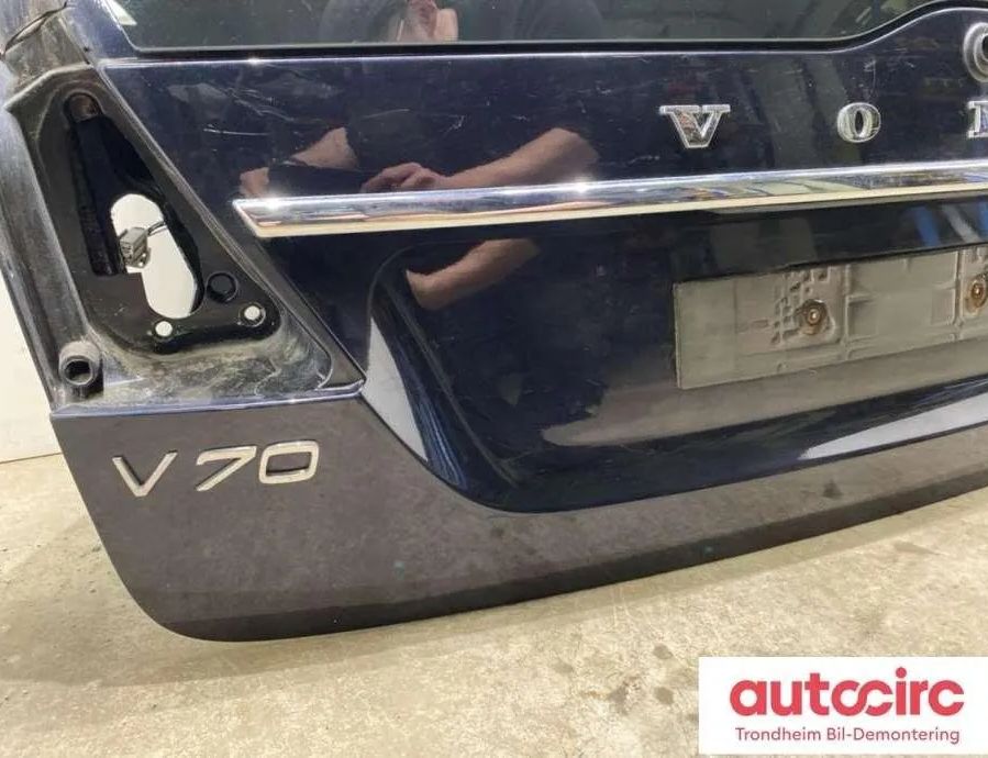 VOLVO V70 3 generation (2007-2020) Крышка багажника 39819725 30854615