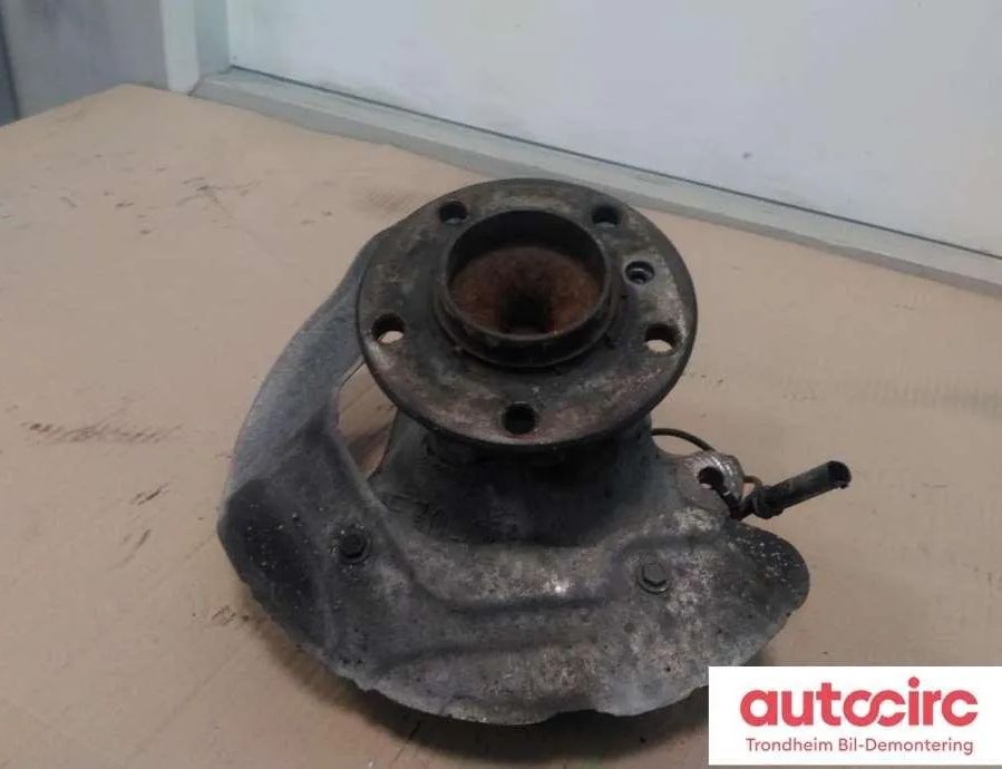 BMW 3 Series F30/F31 (2011-2020) Front Left Wheel Hub 31216792287,6792287 31686477