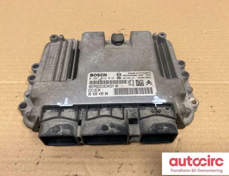 PEUGEOT Partner 2 generation (2008-2023) Left Headlight Bracket Mount 9663943980,0281012619,1940cc 31705265