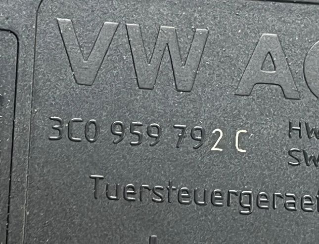 VOLKSWAGEN Passat B7 (2010-2015) Motor ovládania okna pravých predných dverí 3C0959792C 26608457