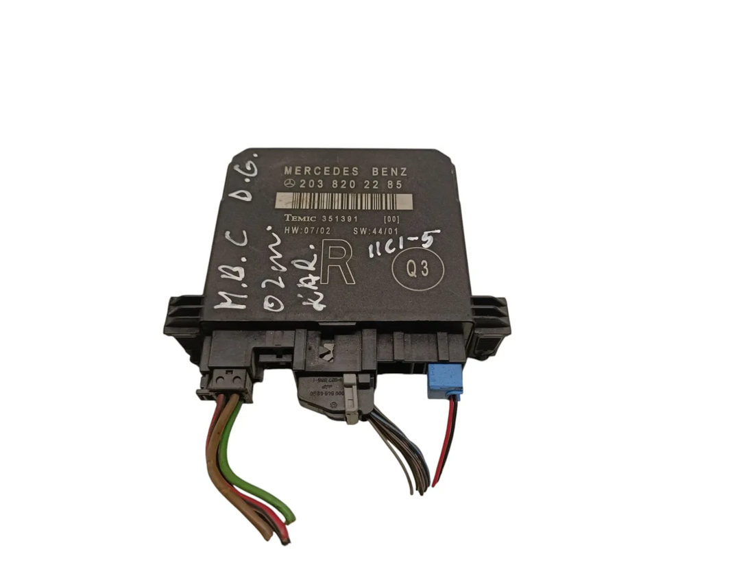 MERCEDES-BENZ E-Class W210 (1995-2002) Ovládacia jednotka pravých zadných dverí 2038202285 30738491
