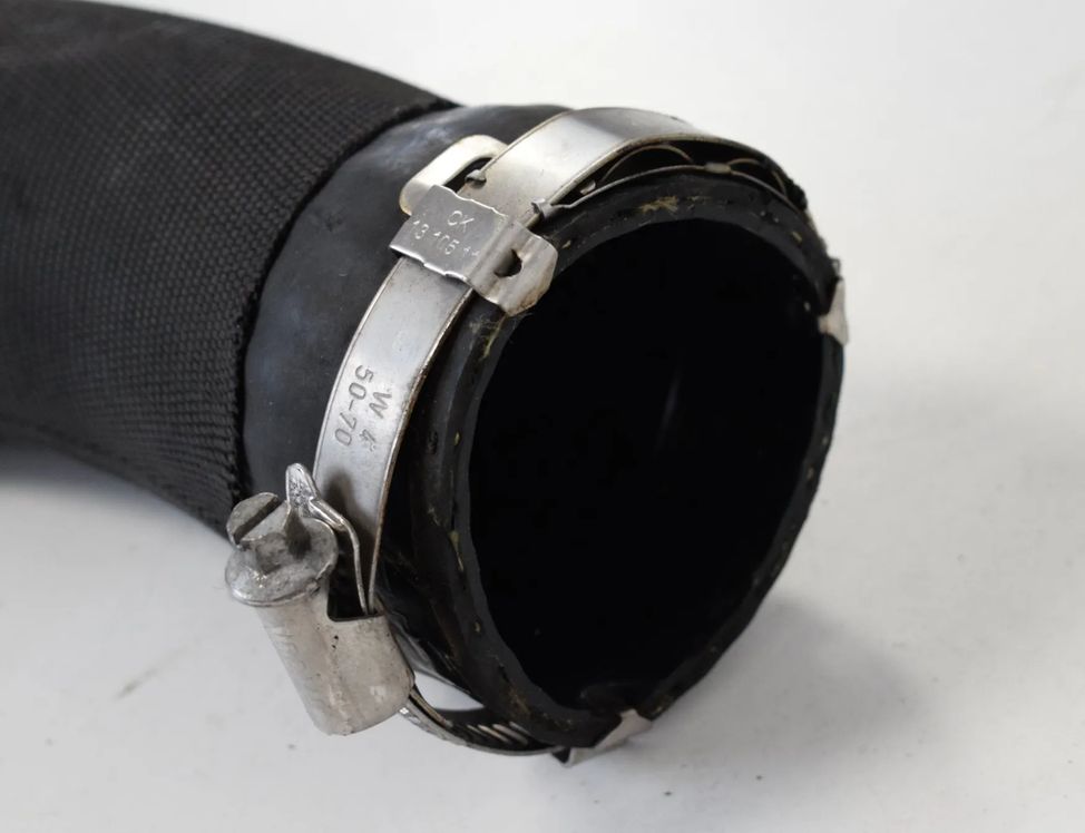 AUDI A6 C6/4F (2004-2011) Right Side Intercooler Hose 4F0145709L 10007460