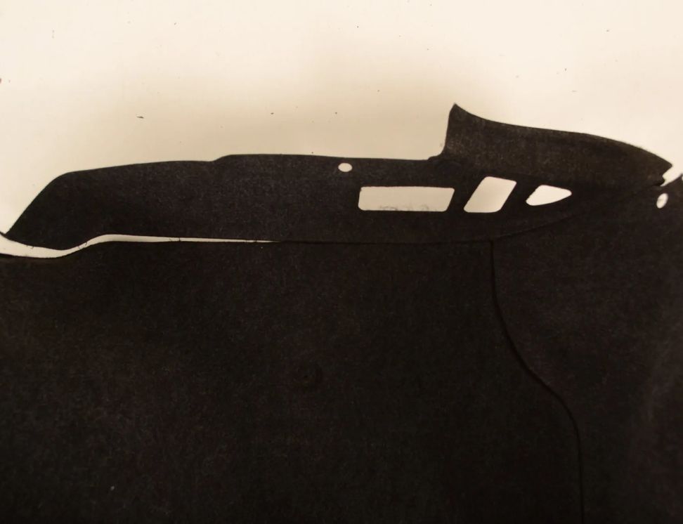 INFINITI M 1 generation (1993-2001) Pravá strana kufra 849401MA0A,849401MA0A-02 10704465