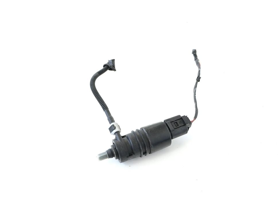 BMW X3 F25 (2010-2017) Моторчик бачка омывателя 7388343,67127388343 10892213