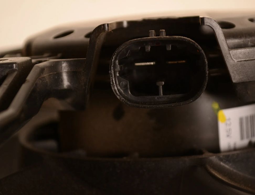 PEUGEOT 2008 2 generation (2019-2023) Engine Cooling Fan Radiator 9801666680,9827870080 11651149