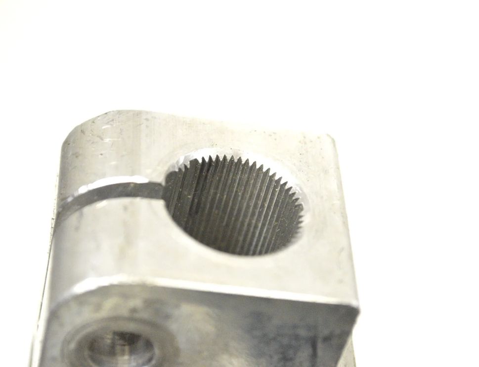 MERCEDES-BENZ GL-Class X166 (2012-2015) Riadiaca stĺpová hriadeľ A166460109 11753685